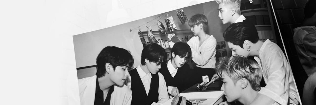 a⁷ banner