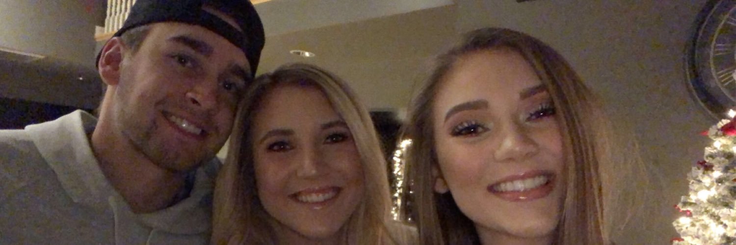 BerneyAlexa's profile banner image