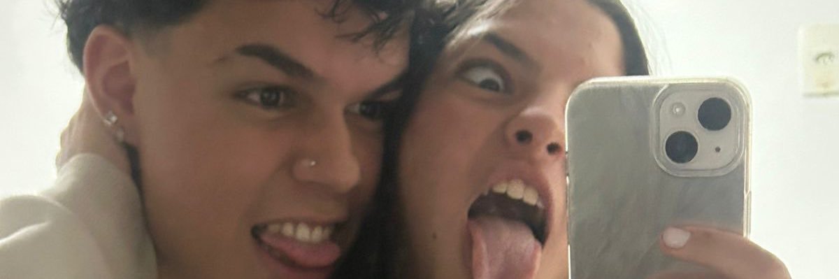 rabeloza's profile banner image