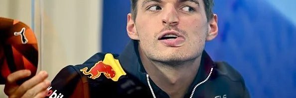 Max Ferstappen operando el Merval banner