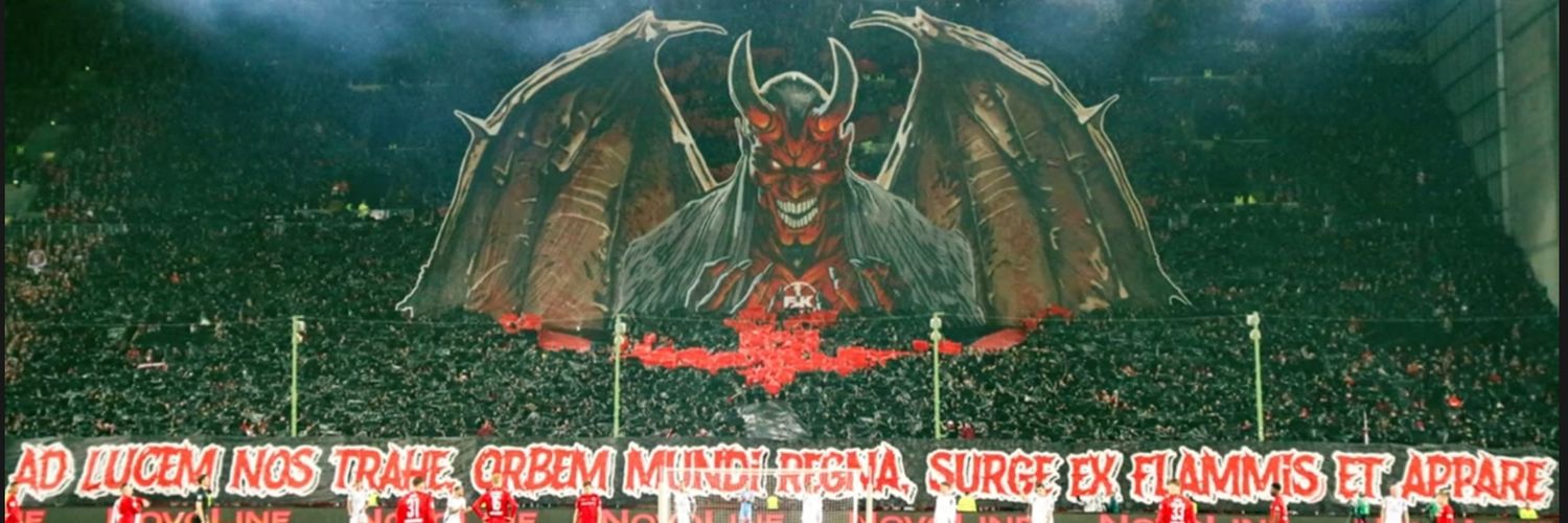 Mo🔴⚪️ banner