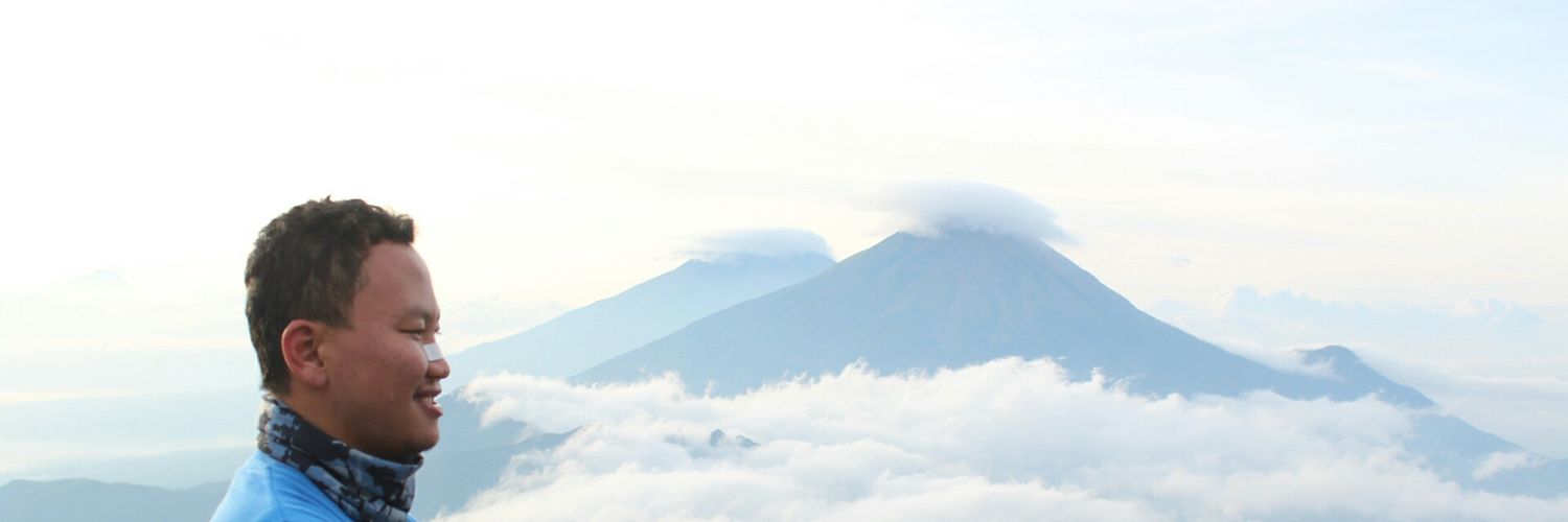 NurVicky__'s profile banner image