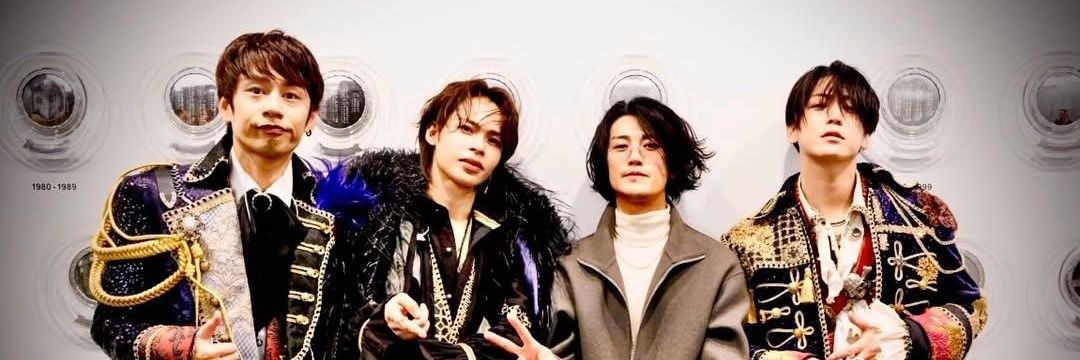 linascare's profile banner image