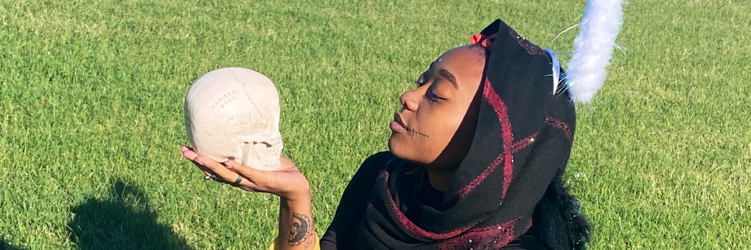 ClouteMonique's profile banner image