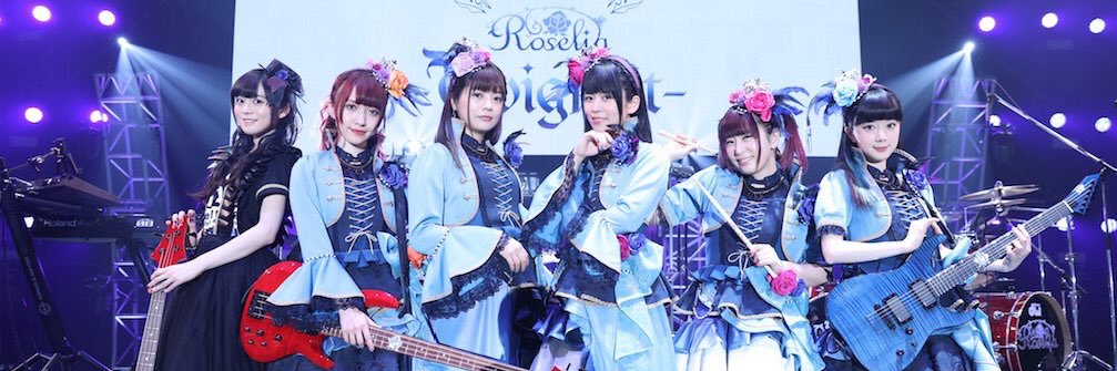 B_EEEEEEEEEE's profile banner image