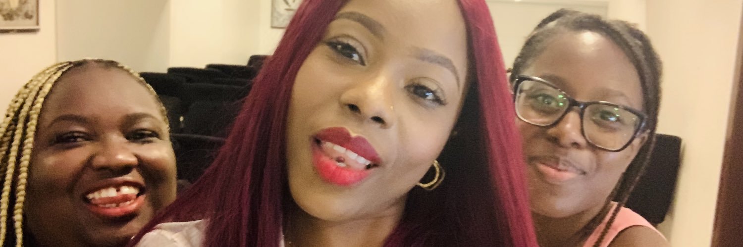 bustybeez's profile banner image