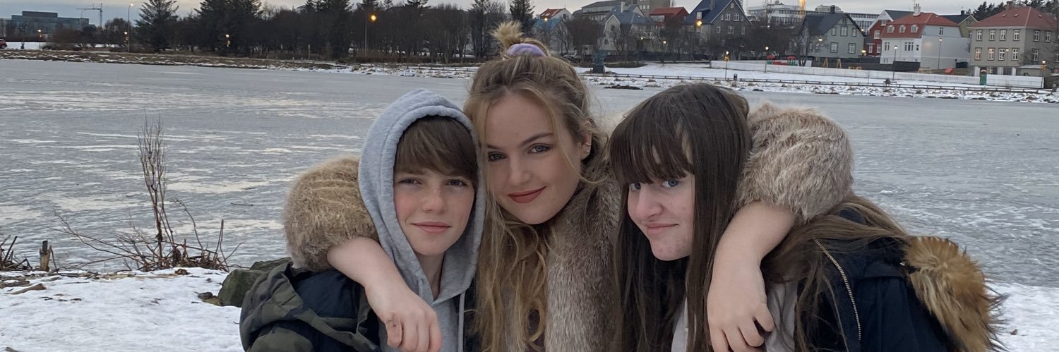 AngieMoxham's profile banner image