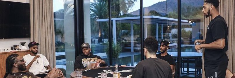 NikesOnMyTweets's profile banner image
