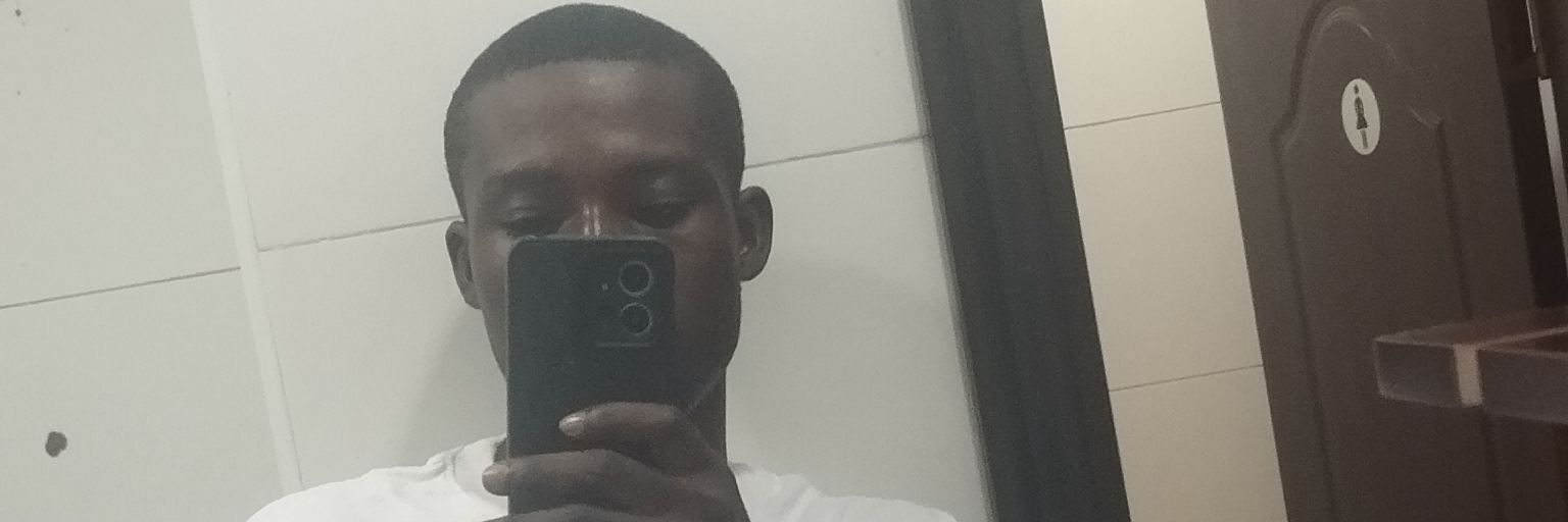 IdyllicMoore🦍 banner