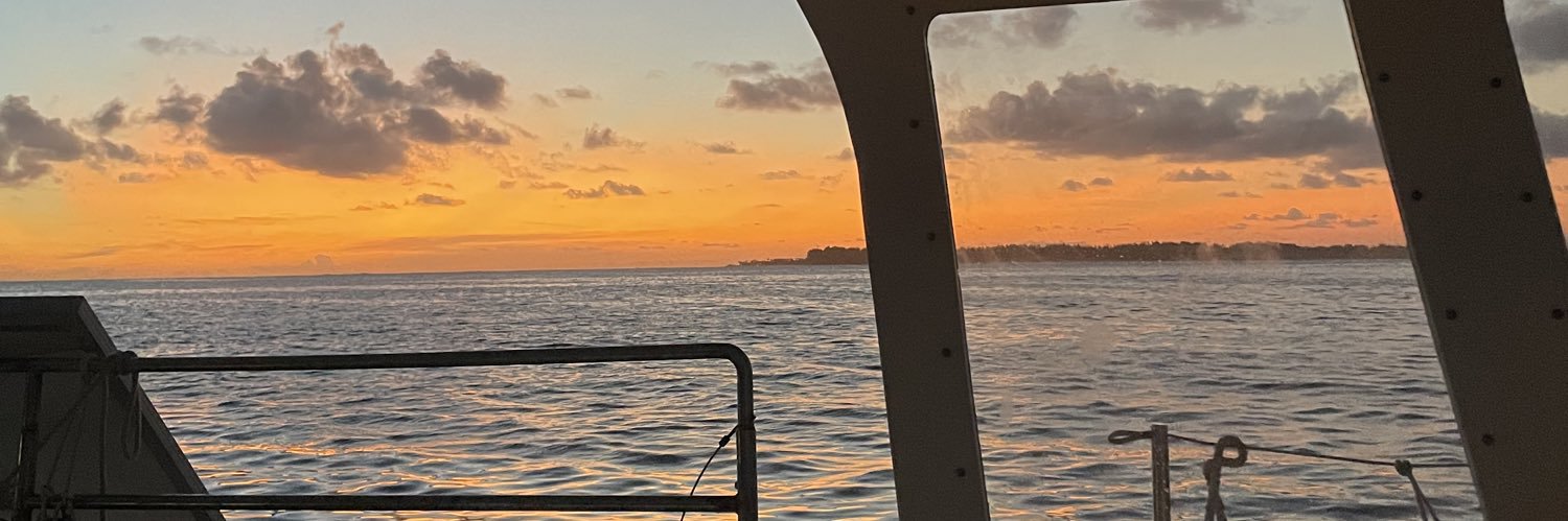 fandhns's profile banner image