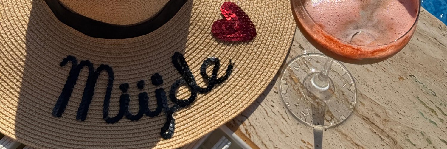 mujderella's profile banner image