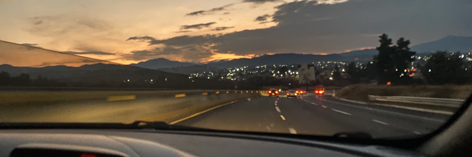 leno_tapia's profile banner image