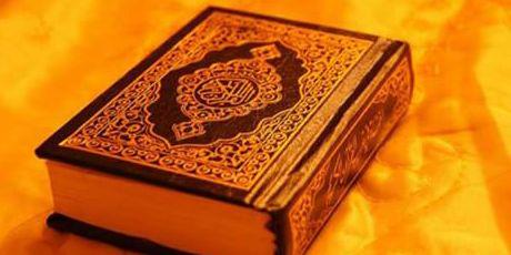 Azizah_Centiss's profile banner image