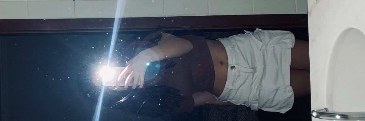 valenramosz's profile banner image