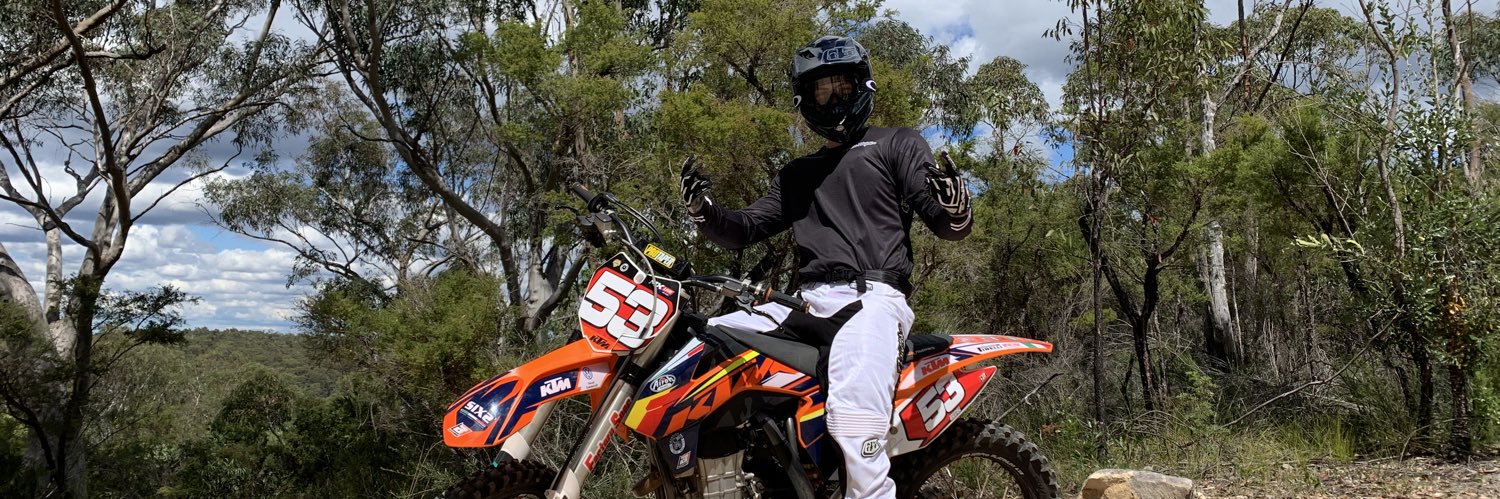 LegendsXV's profile banner image