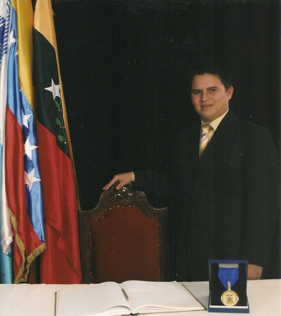 morenojoseali's profile banner image