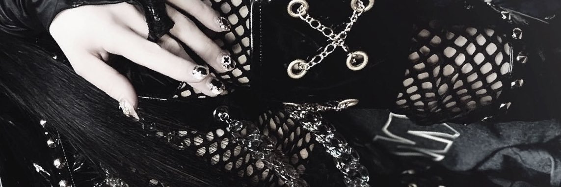 runap_q's profile banner image