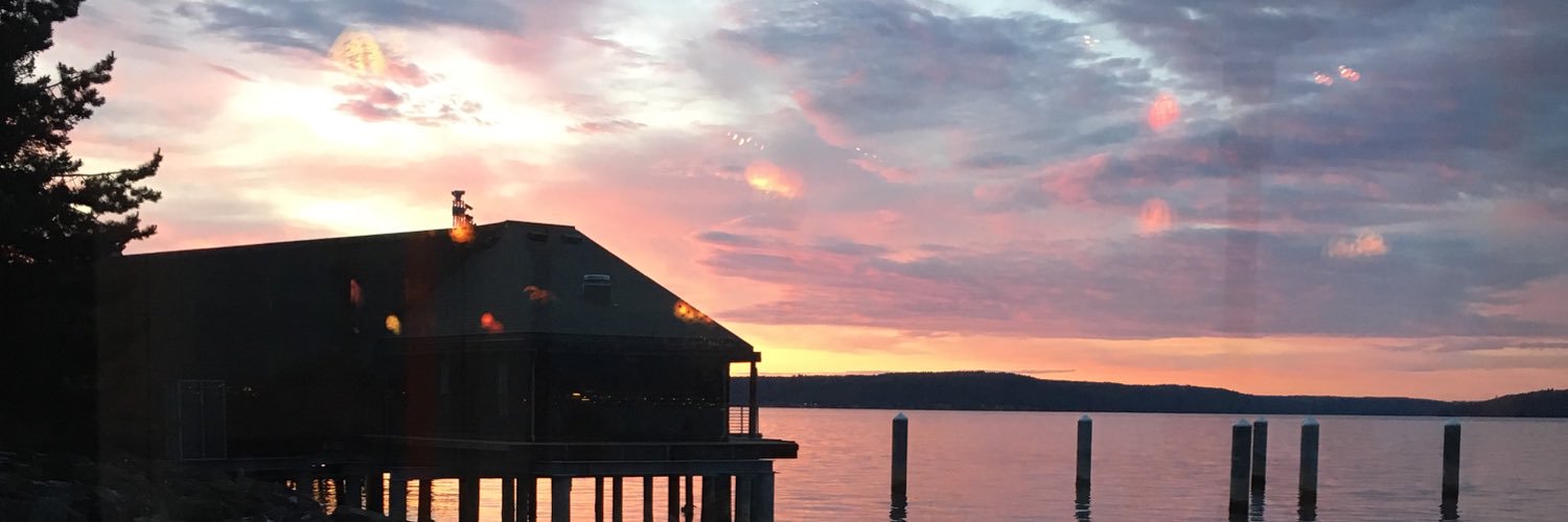 annakbs13's profile banner image