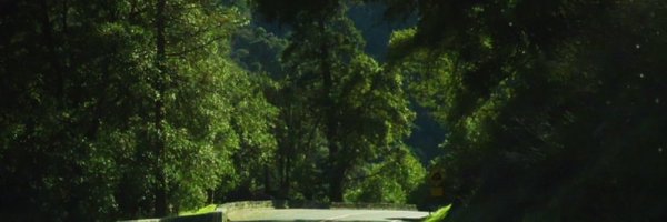 x7_Vi0let Profile Banner
