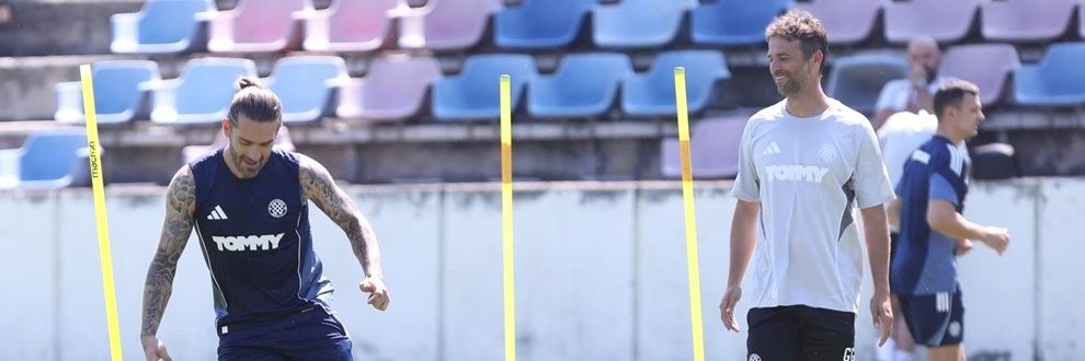 12didi21's profile banner image