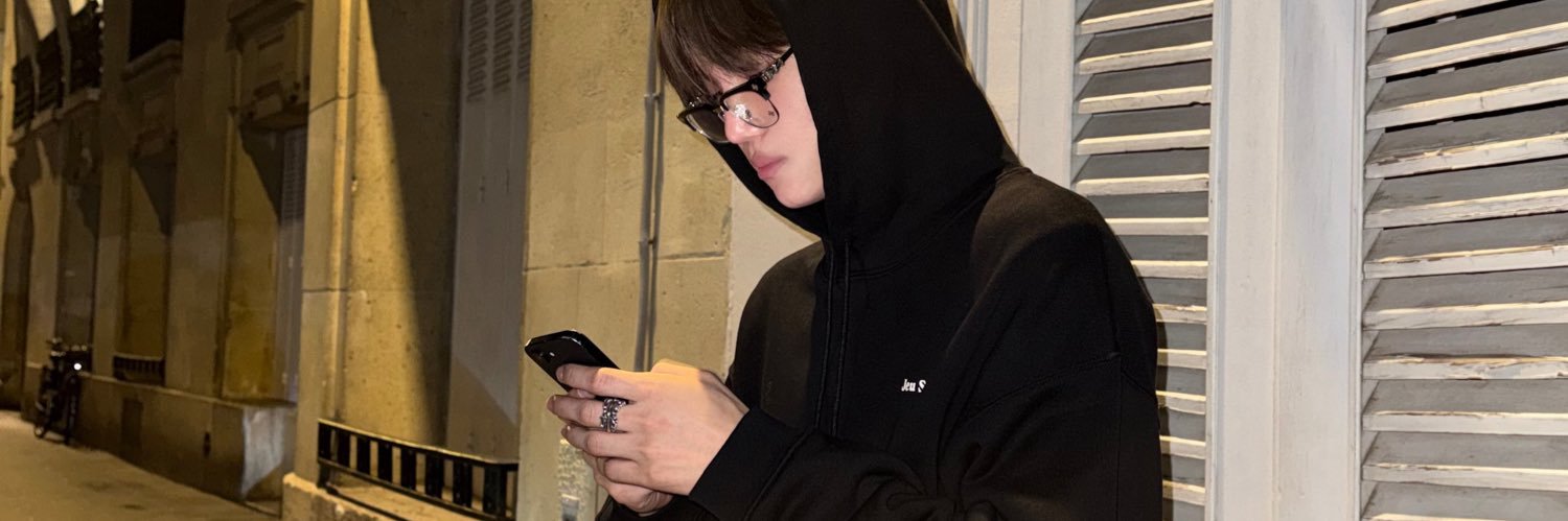 👑 banner