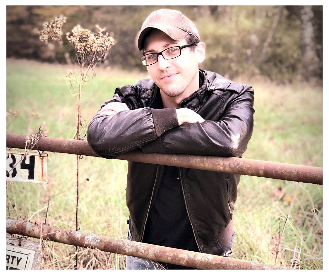 HeyGlover's profile banner image
