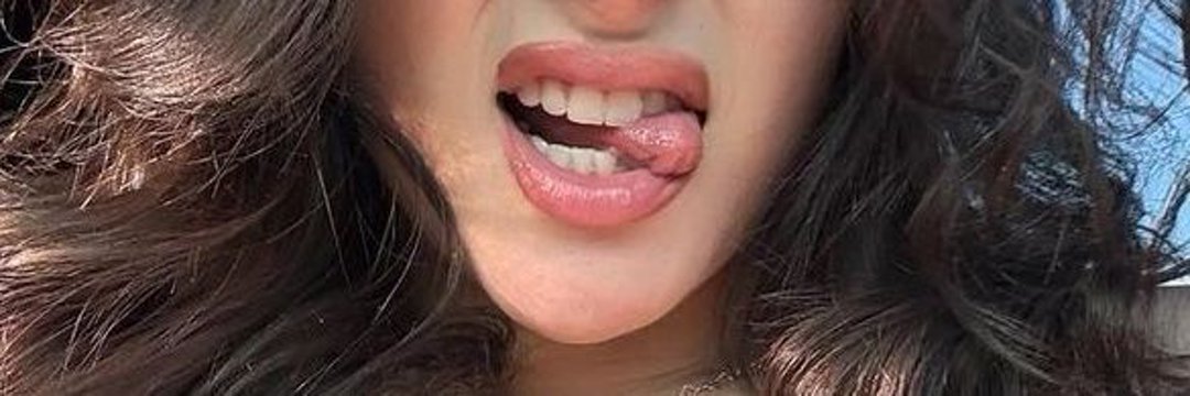 𝐀𝐫𝐞𝐞𝐧𝐚 🥀🎀 banner