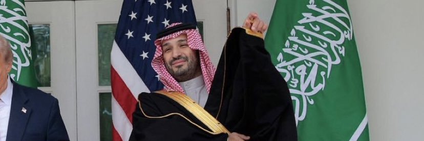 m”w banner