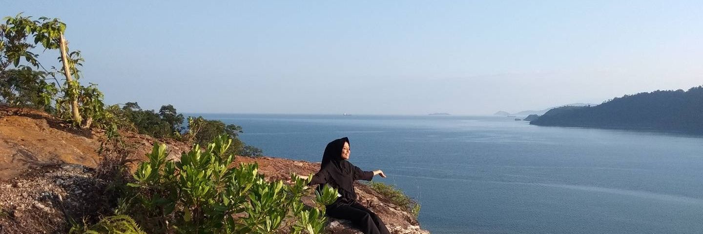 lauraaya05's profile banner image