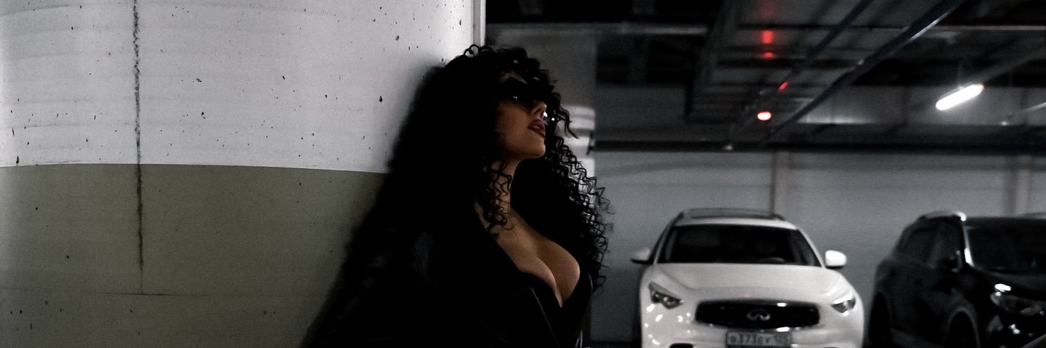 kris_raz's profile banner image