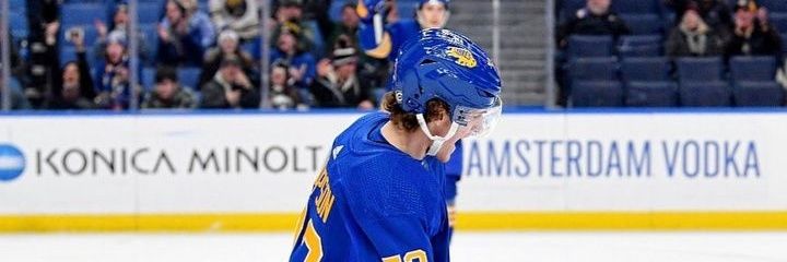 Tage Thompson banner