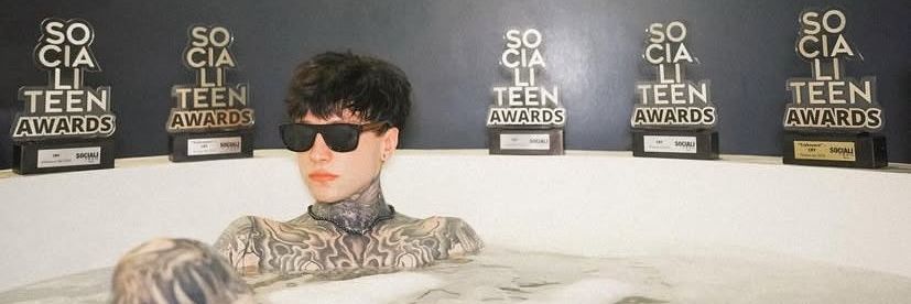 Sambita 👽🩵 banner