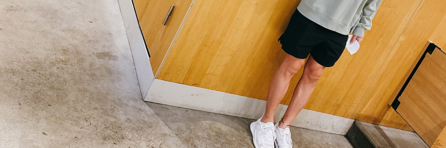 やみ👍🏻 banner