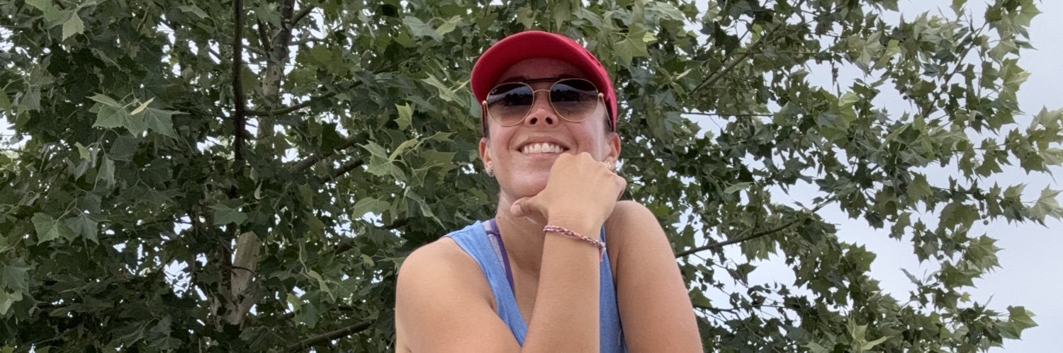 AnaLorenzza's profile banner image