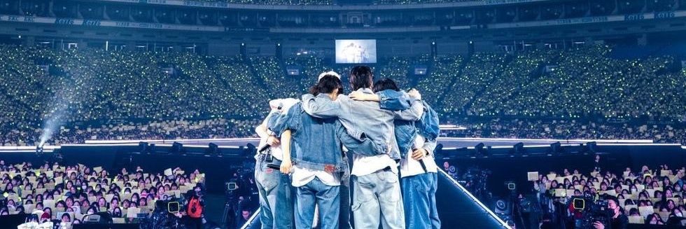 fxkjungg's profile banner image