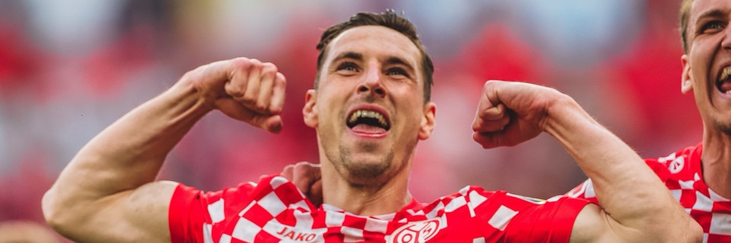 lllionzz's profile banner image