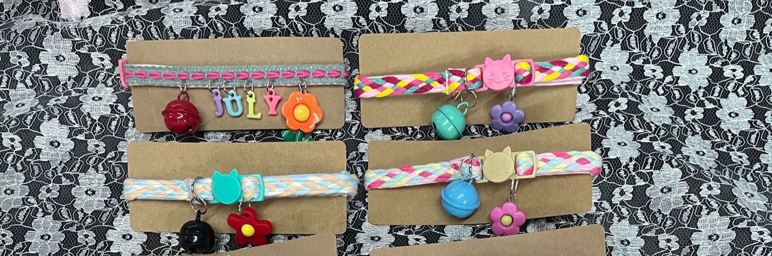 Cat’s mind handmade banner