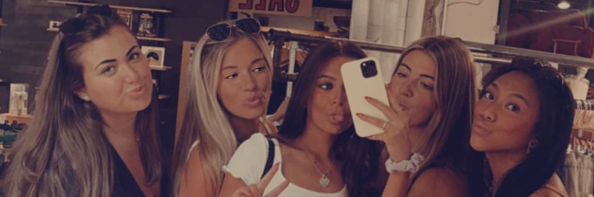 corinneamanda13's profile banner image