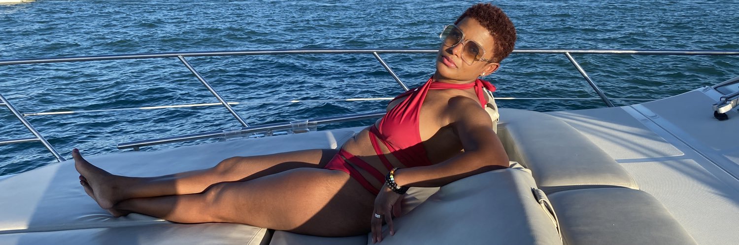 misslynette's profile banner image