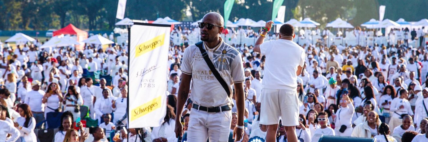 King Elizabeth II banner