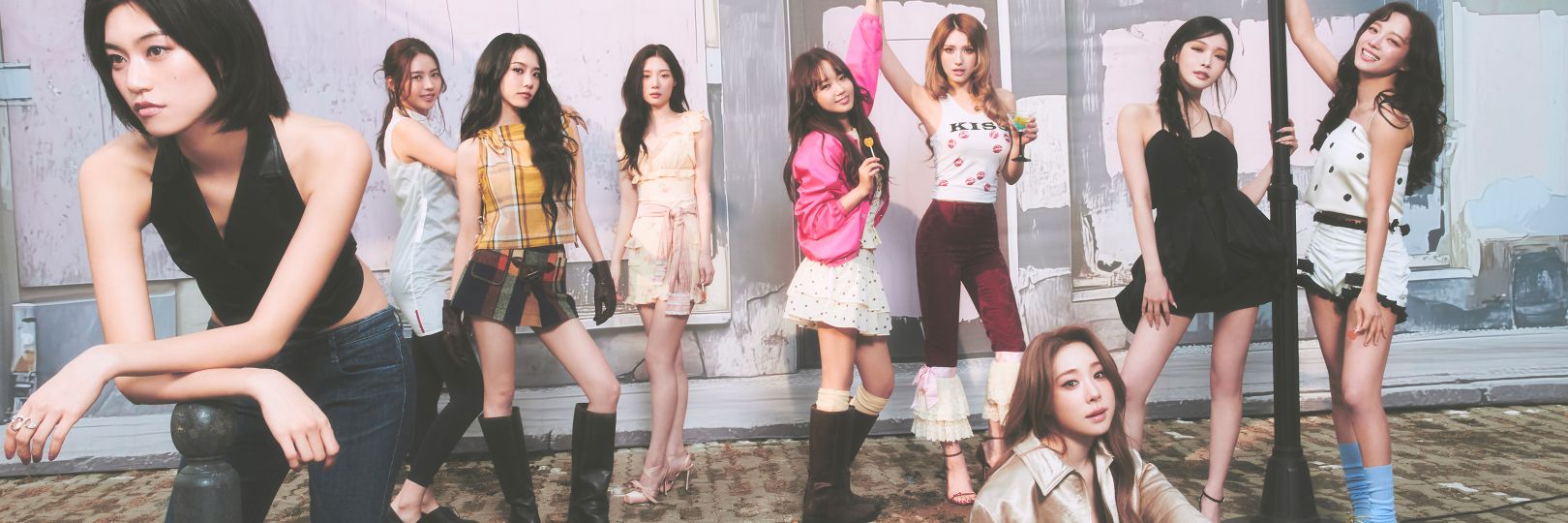 Chaeyeon, Hadid 𝐓udors banner