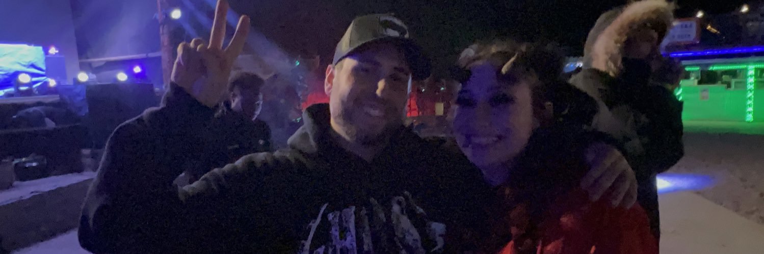 yougotsis's profile banner image
