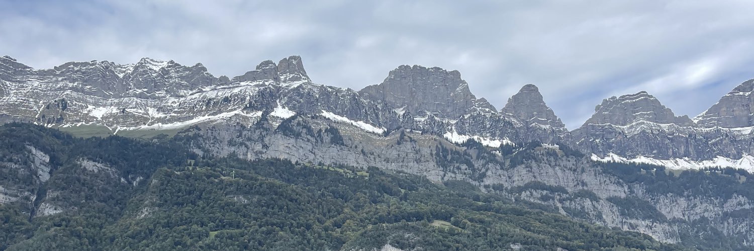 itsYuyis's profile banner image