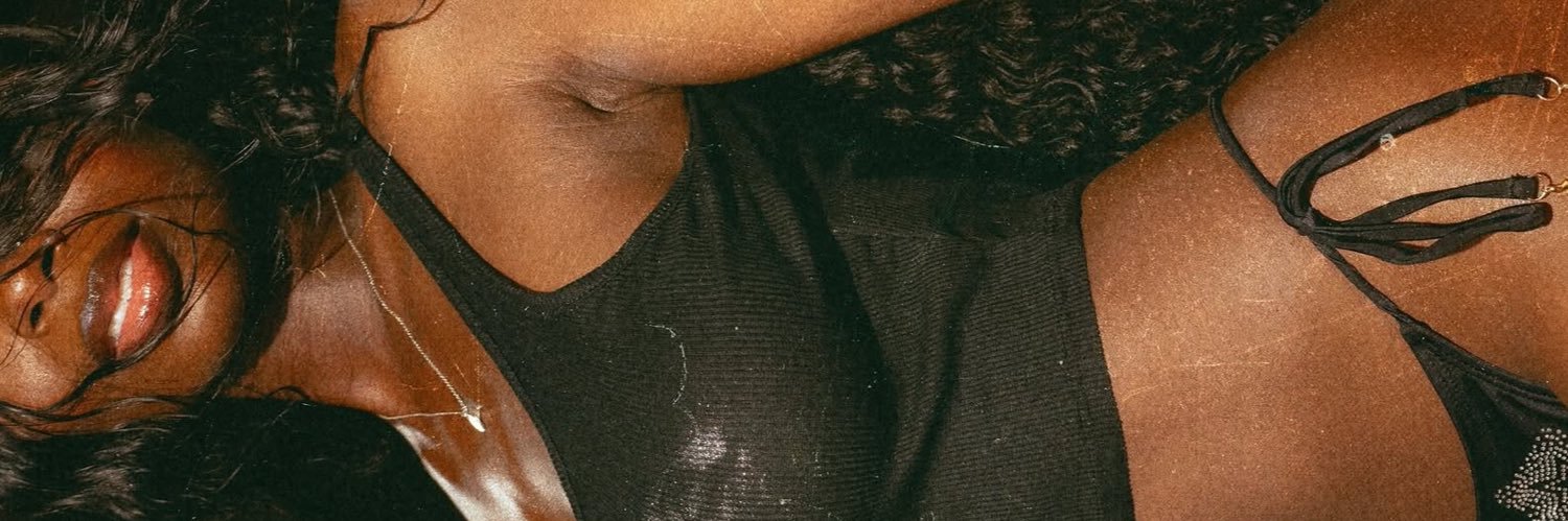 ༺ nia ♱ ༻ nicolandria in FIVE's banner