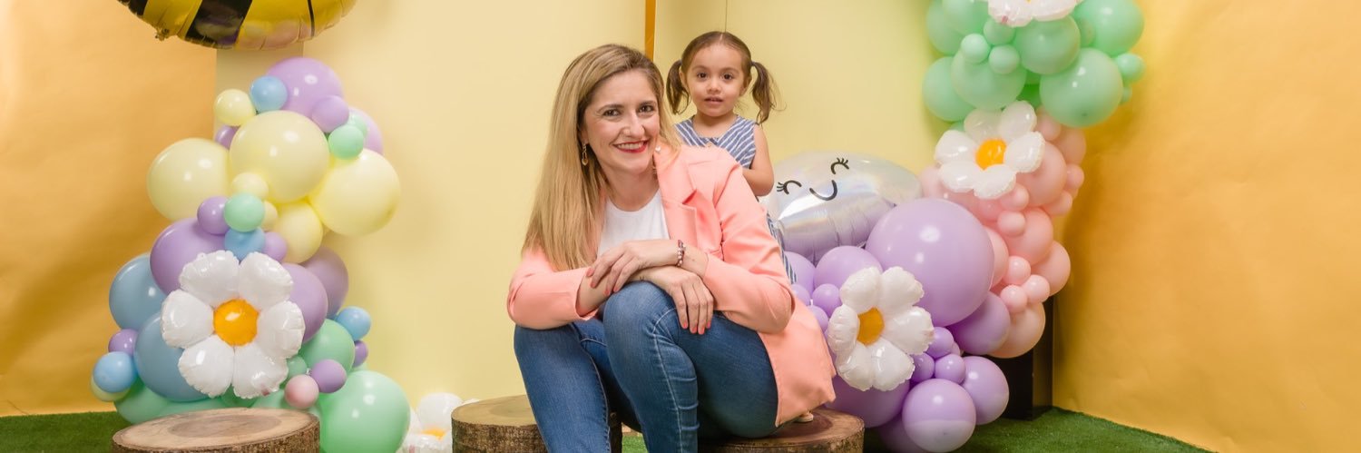 cecivezi's profile banner image