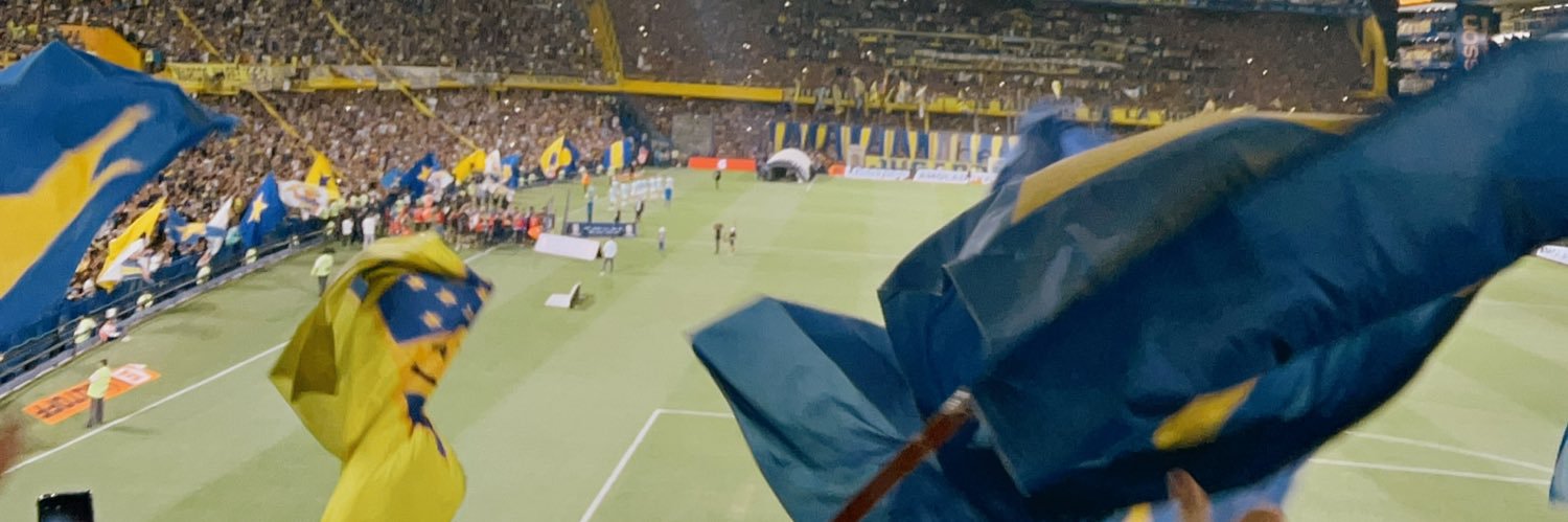 Esthperez's profile banner image