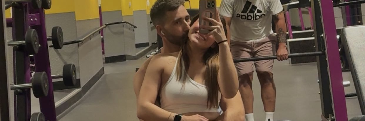 IsabelErazo__'s profile banner image