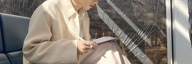 womaery's profile banner image