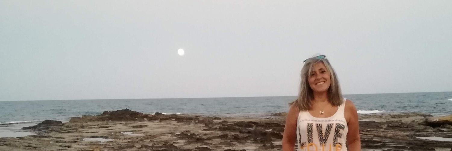 RoxainLeon's profile banner image