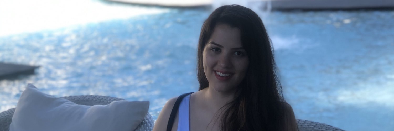alezrre's profile banner image
